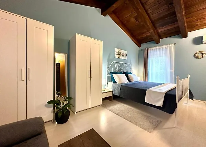 House Haus Stepcich * Vozilici